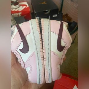 Nike Dunk ‘Valentines Day’ Baby Size 5c